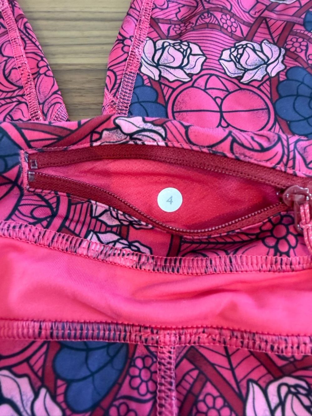 Lululemon Run Inspire Crop II Luxtreme Size 4 EUC